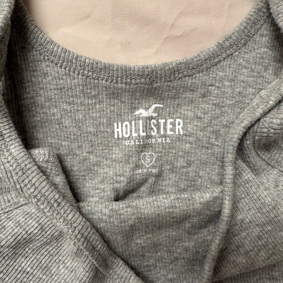 Hollister tank top - Picture 2 of 2